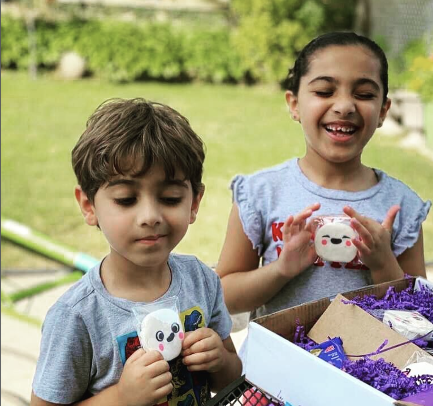 Source photo of two children